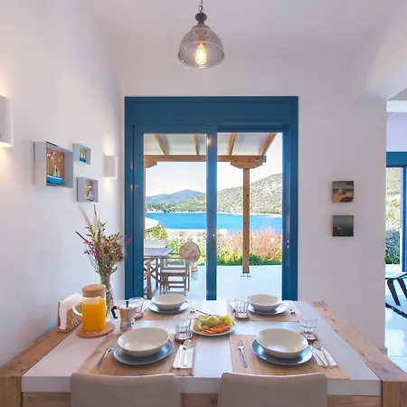 Alma Lefkada- Sea Front Villa Vasiliki (Lefkada)