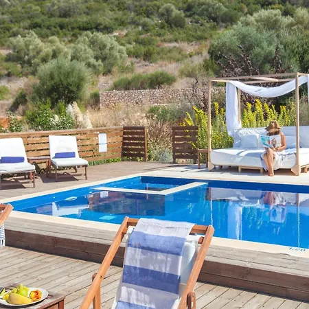 Alma Lefkada- Sea Front