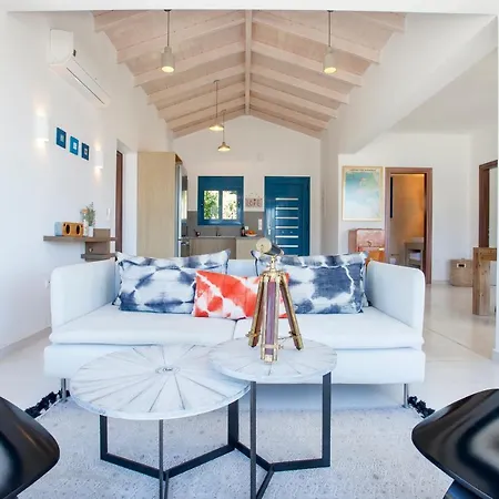 Villa Alma Lefkada- Sea Front *