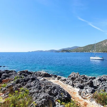 Alma Lefkada- Sea Front *