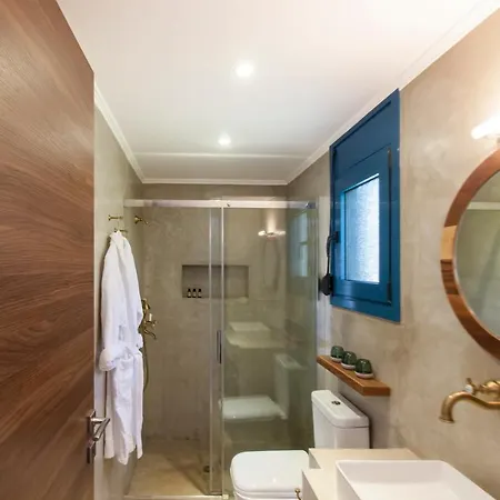 Alma Lefkada- Sea Front Villa *
